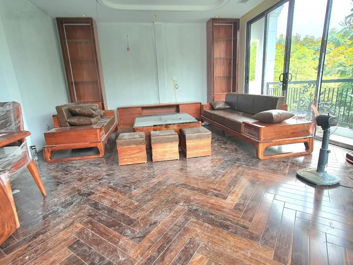 Bán nhà mặt phố lô góc khu đô thị Linh Đàm, Hoàng Mai. Diện tích 105m2, giá thương lượng