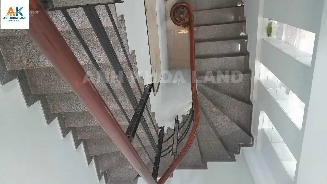 Giảm 300tr - nhà 2 tầng HXH đường 339 - 92m2 vuông vức giá TL tốt