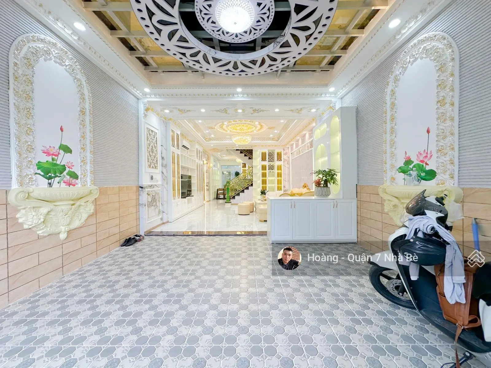 Nhà Tân Cổ Điển Vừa Mới Hoàn Thiện Huỳnh Tấn Phát DT5x19.31m-1Trệt 2Lầu 4PN 5WC - Cách Q7 tầm 2,5Km