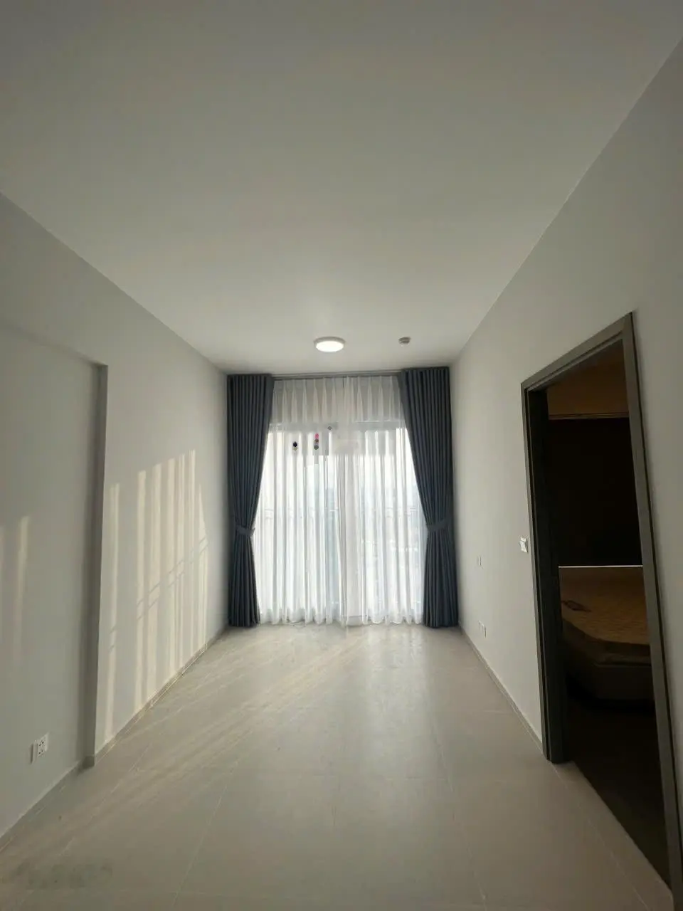 Cần tiền mở rộng kinh doanh nên bán gấp căn hộ WESTGATE tầng 17 2,450 Tỷ