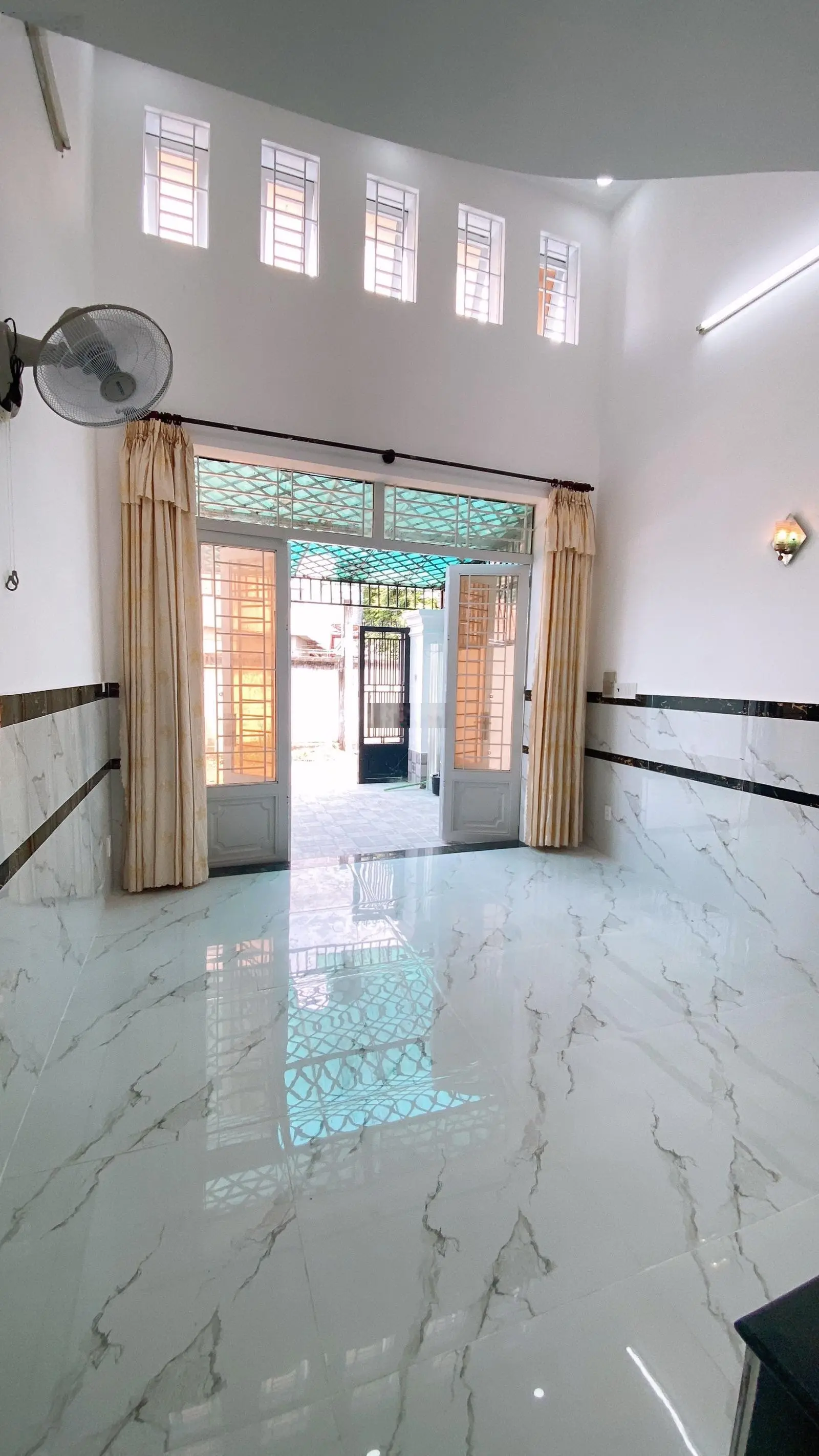 Bán gấp nhà 4x15 m, 1 trệt, lửng, 1 lầu, 4 tỷ 550tr 1/ Tân Chánh Hiệp 04, Q12