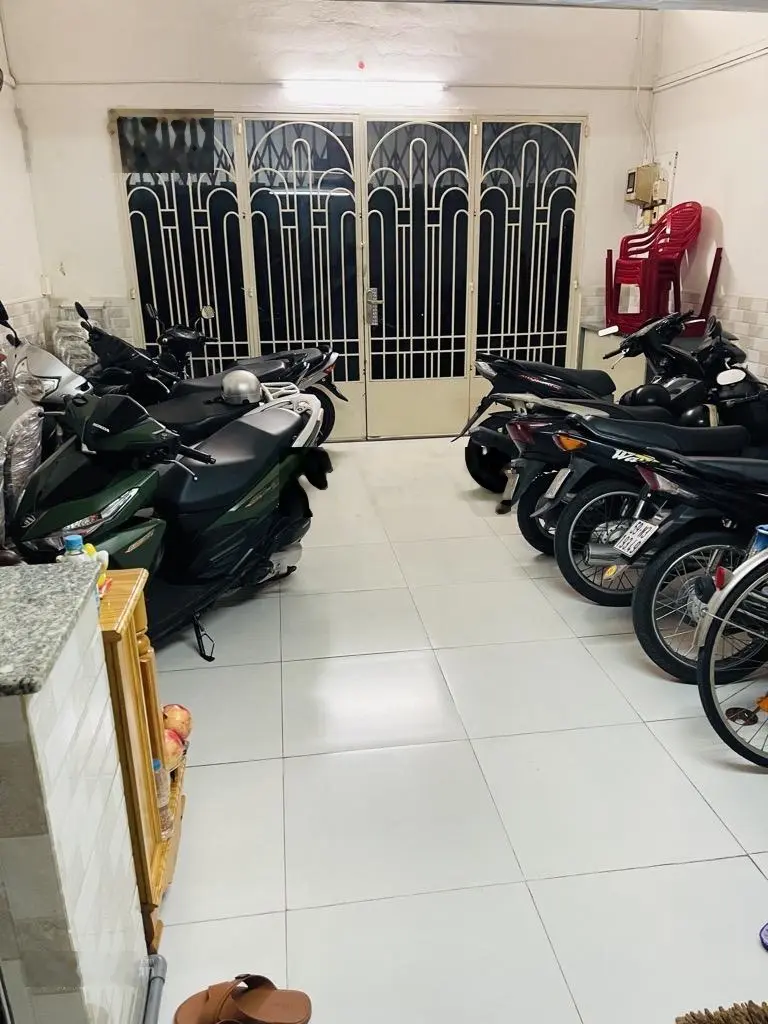 Giảm 1tỷ! Bán nhà MT KD Quận8-70m2-4 tầng-ngang 8,8m-5PN-hiện hữu-đường Hưng Phú-chỉ 13 tỷ (TL)