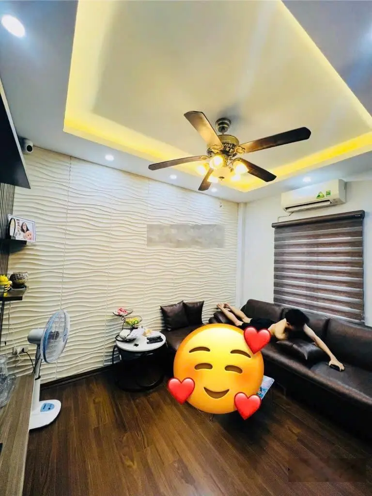 Bán Nhà Phố Quang Trung, Hà Đông, 35m2, 4 tầng, Giá 6,45 tỷ, Ô tô Lùi Cửa, Mặt ngõ thông Kinh doanh