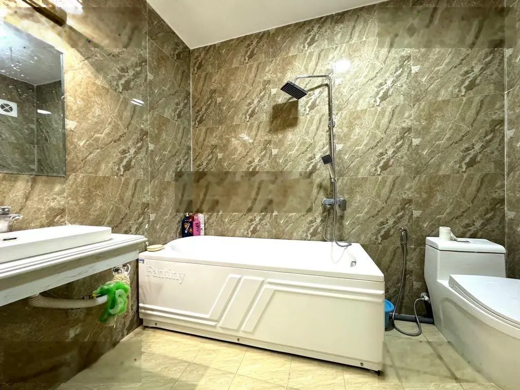 Bán nhà tại Xuân Thuỷ, Cầu Giấy. Diện tích 34m2, giá 4,8 tỷ