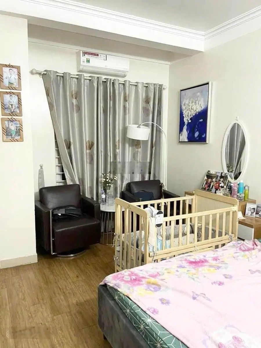 Phải thật nhanh! Lô góc Võ Chí Công, nhà đẹp ở luôn, ngõ 3 gác, 60m ôtô đỗ, ở ngay, 42m2*5T