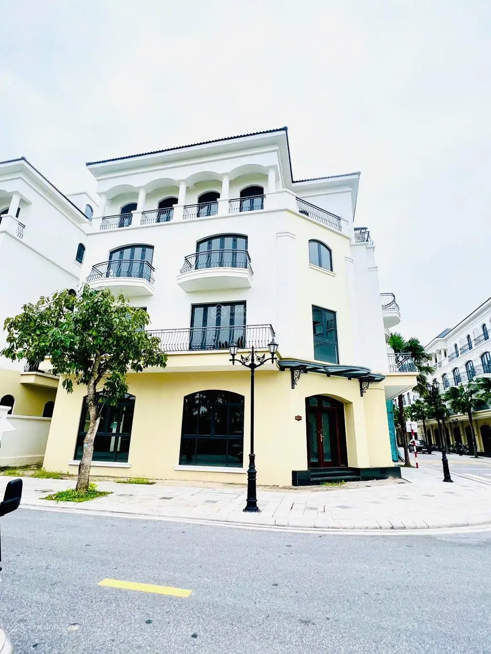 Bán căn góc view trực diện công viên tại Vinhomes Ocean Park 2 - 128m2 - xây 5 tầng - sổ lâu dài