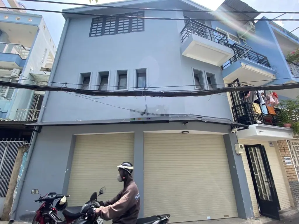 Hẻm xe hơi ngủ trong nhà Phạm Văn Hai giá chỉ 5,5 tỷ