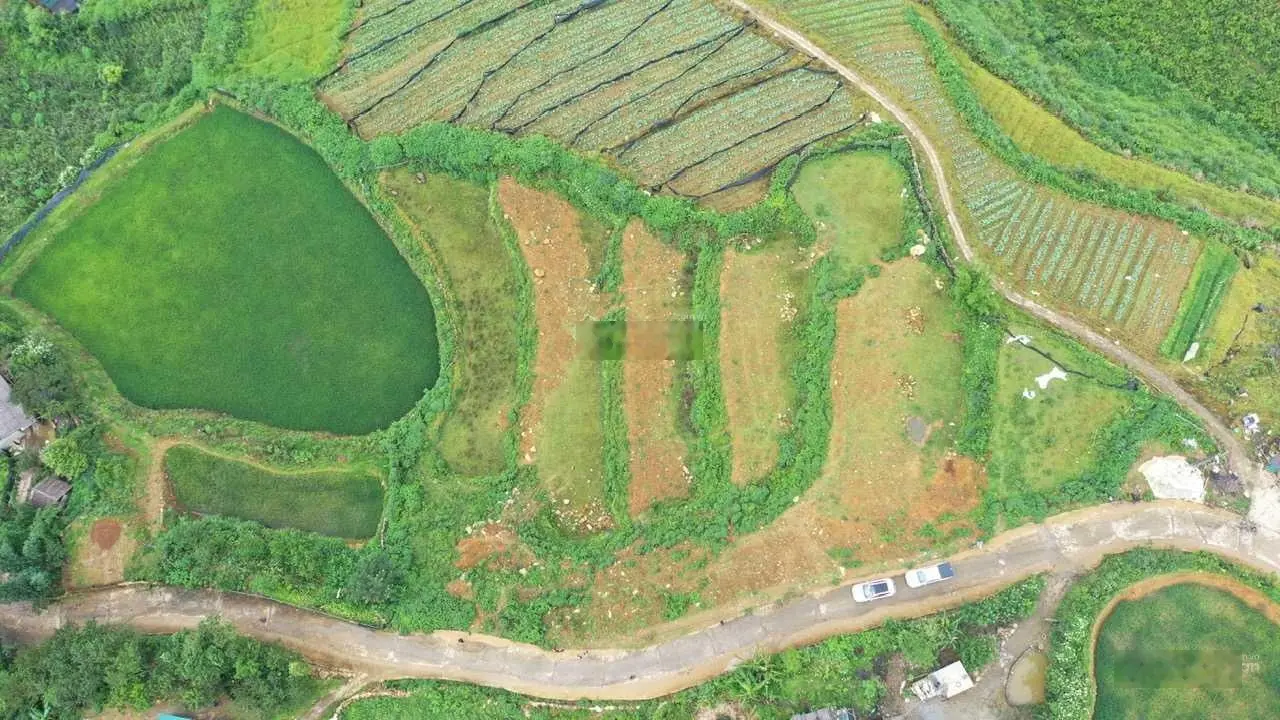 Bán thổ cư 300m2, bìa NN 4356m2, thôn Cửa Cải xã Ngũ Chỉ Sơn - Sa Pa - Lào Cai, giá 6 tỷ 6
