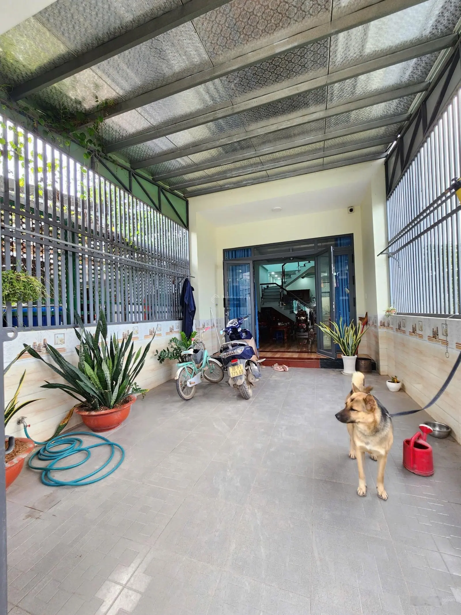 3.5 Tỷ TL nhà trệt, lầu 101.5m2 đường thông gần trường TH Lê Thị Trung