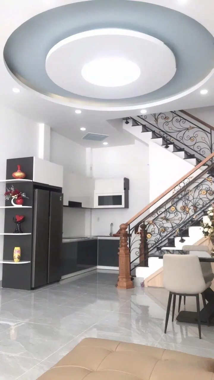 Nhà 2 lầu mặt tiền NTMK - KP8 phường Phú Hoà - Liên hệ 0964859456 trân trọng