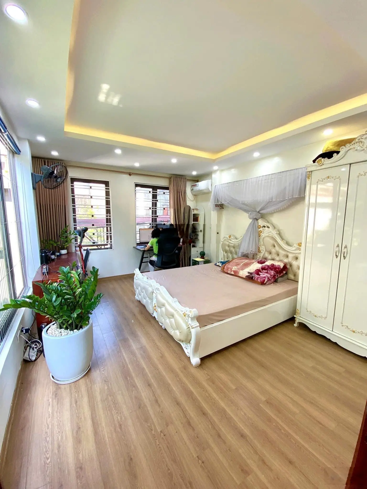 Bán cực gấp !!! Nhà đẹp phố Khương Đình 36m*5T*3.8m MT - gần phố - ngõ thông - ô tô - hơn 6 tỷ