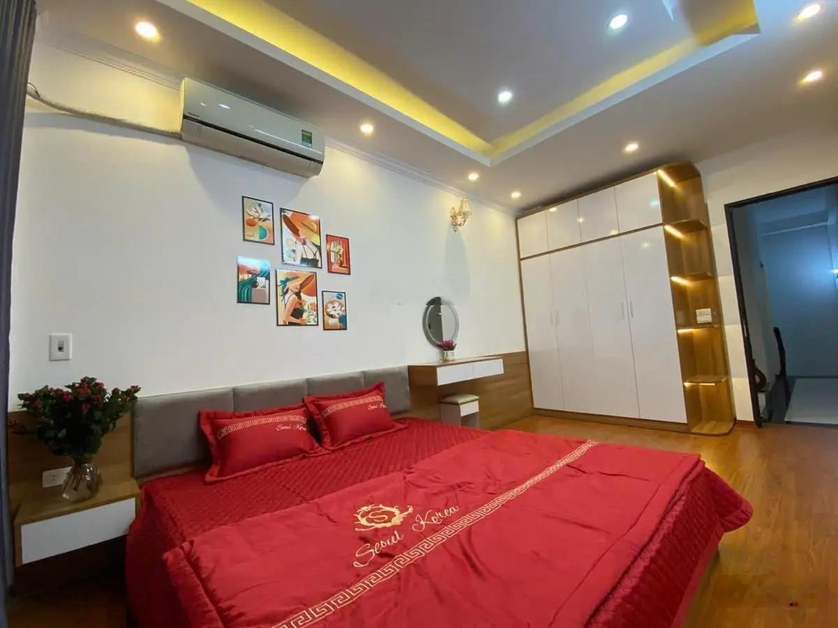Bán nhà - Tân Mai - Hoàng Mai - sổ đỏ - 5,95 tỷ - ngõ xe 3 gác