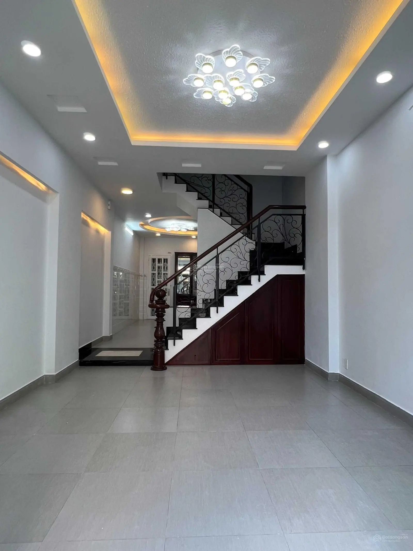Bán gấp, kẹt NH bán gấp nhà đang ở, hẻm 251 Lê Quang Định, P7 BT, 4.4x12.5m, 4 tầng, giá 7.8 tỷ TL