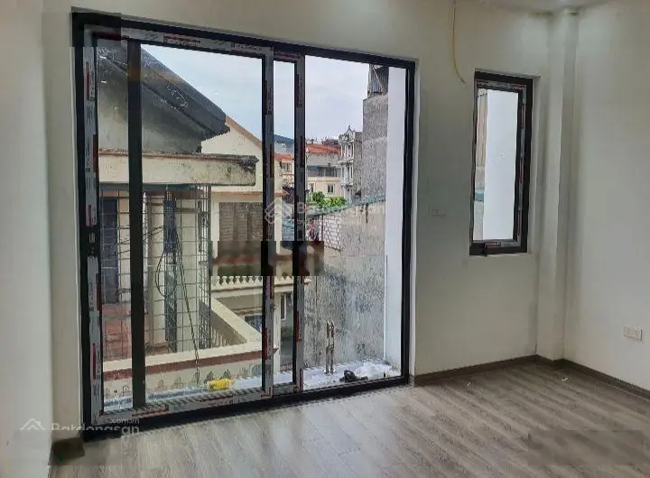 Chính chủ bán nhà 5 tầng mới đẹp, hiện đại khu ô cách - ngô gia tự long biên