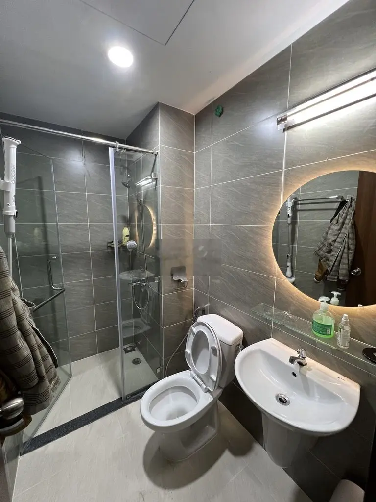 Cần bán gấp căn 2PN Green rever, full nội thất dt 72m2 giá 2,6 tỷ