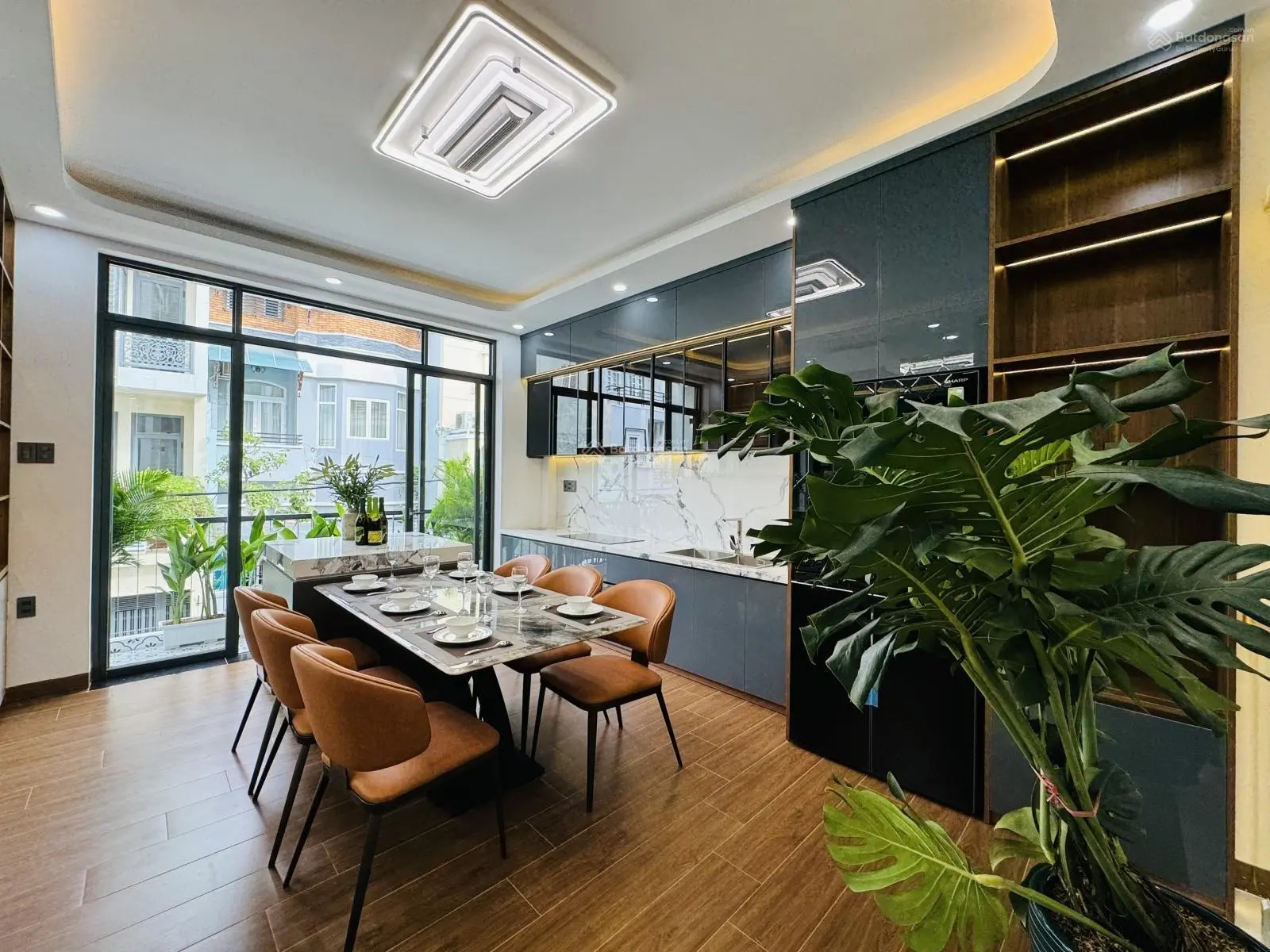 Bán nhà mặt tiền đường Tô Hiến Thành p4 tpvt