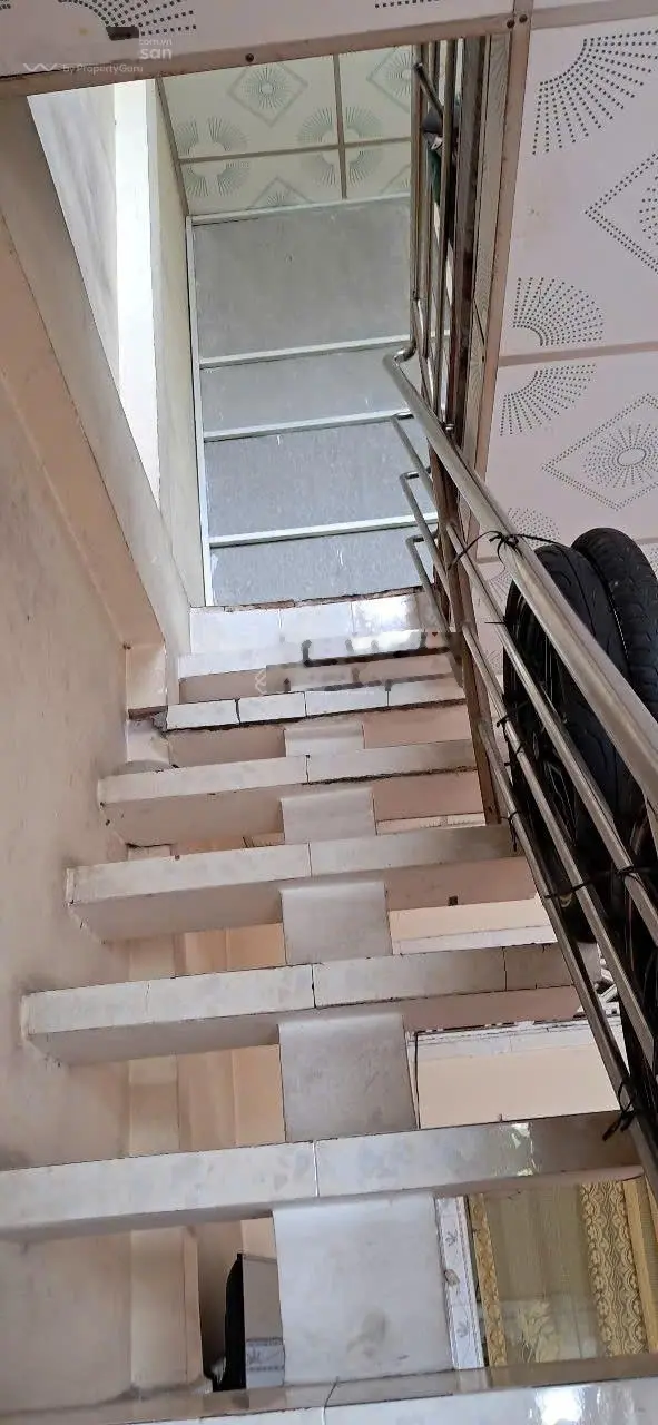 Bán nhà Mặt tiền 38m2 2 tầng sổ riêng Đường Đt 818 thị trấn thủ thừa huyện Thủ Thừa long an 2ty3 tl