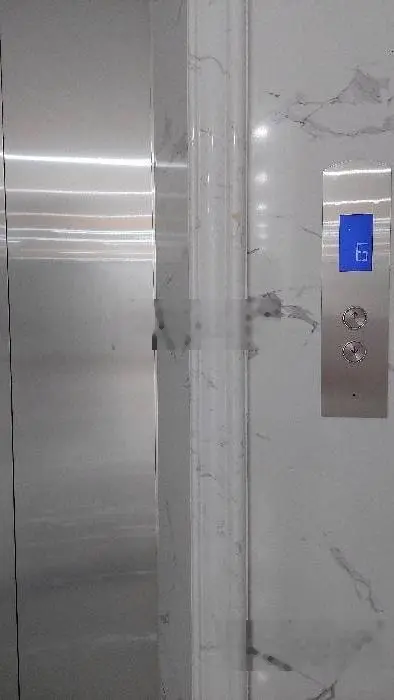 Bán nhà phố minh khai 7 tầng thang máy nhà mới thông sàn ô tô vào nhà kd bất chấp