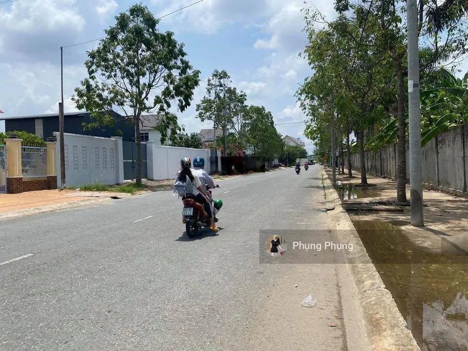 Kẹt tiền đẩy nhanh lô đất đường rộng hơn 6m ngay chợ Sóc Trăng, Phường 4, DT 100m2, chỉ 650tr, SHR