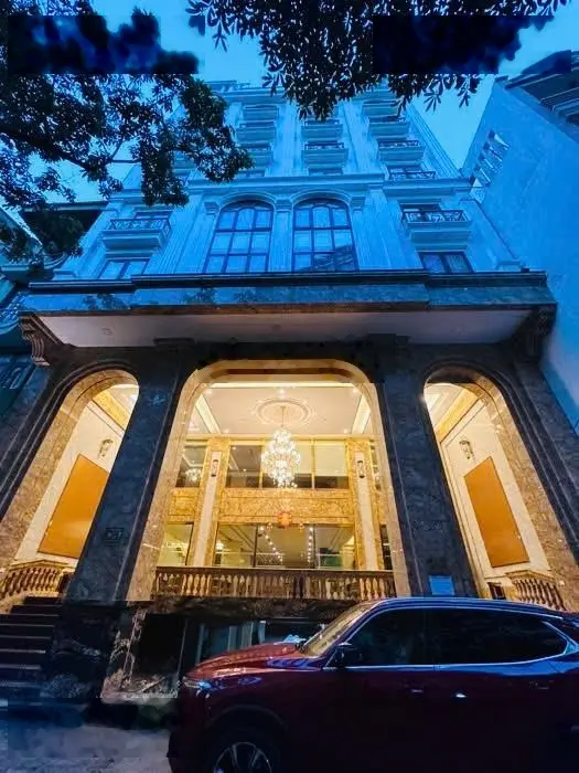 Bán tòa khách sạn 5 sao Nguyễn Thị Định hotel 550m2-9 tầng thang máy-mặt tiền 15m-ôtô tránh-250 tỷ