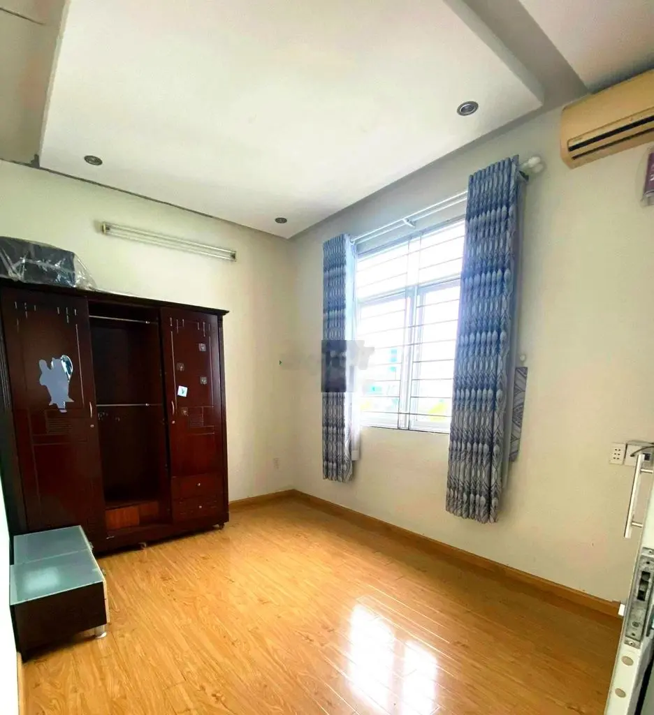 Căn góc 2 mặt tiền Hoàng Diệu 2, 3 tầng, vào ở ngay, còn thương lượng