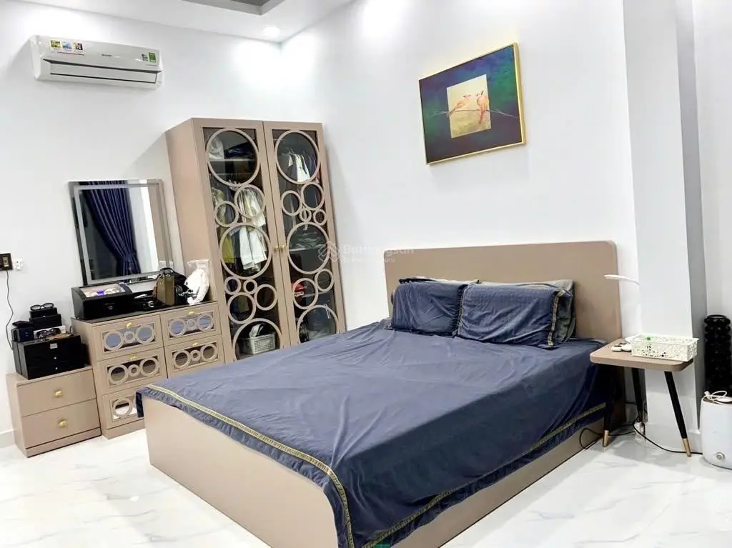Hạ 300tr - giá chào mới 9.4 tỷ hẻm ô tô tránh - 2 mặt tiền hẻm - sổ vuông A4. Nhà tự xây ở