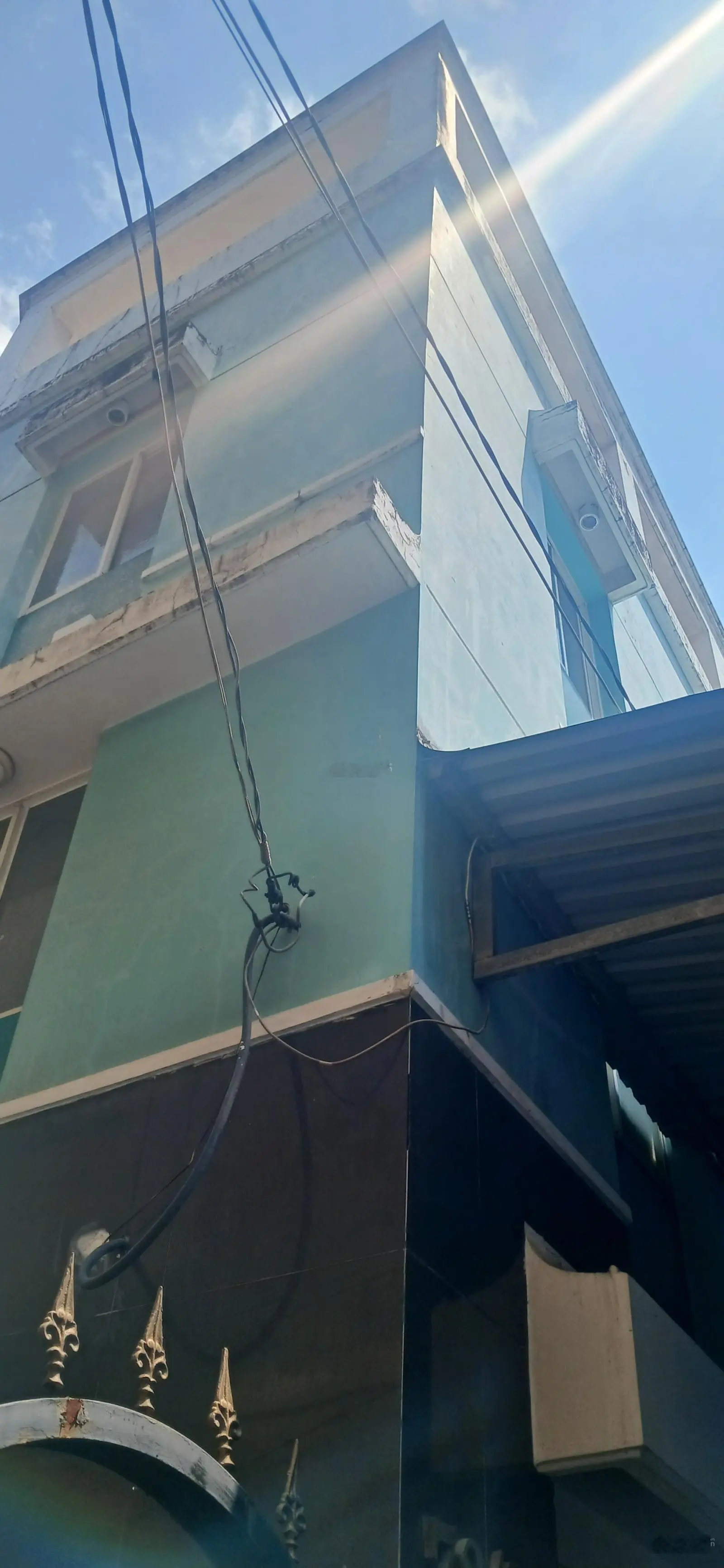 Nhà bán rẻ nhất Q6, 4 tầng, 7,2m X 13m ((90m2) giáp minh phụng, giá nhỉnh 6ty xíu