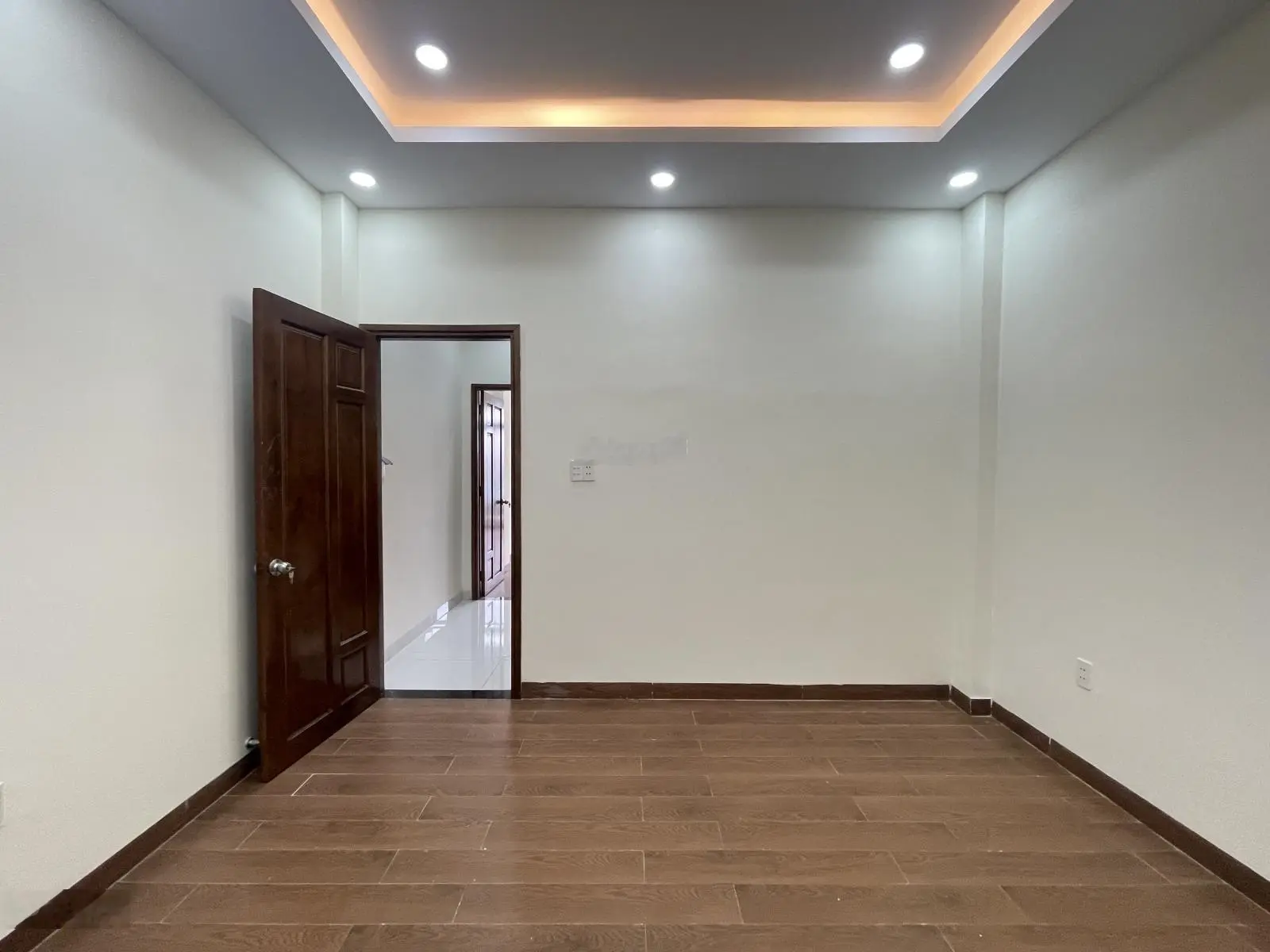 Nhà mới 4 tầng đường ô tô tận nhà ngay Cân Nhơn Hoà, đối diện Vạn Phúc City - Sổ riêng - 0901469357
