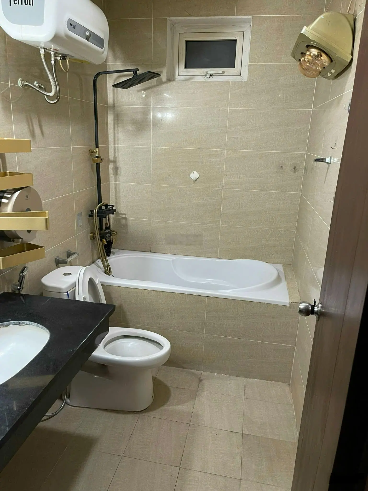 Chính chủ bán căn hộ 99m2 tại Hồ Gươm Plaza, 3PN 2W, full nội thất mới, giá bán 4,95 tỷ