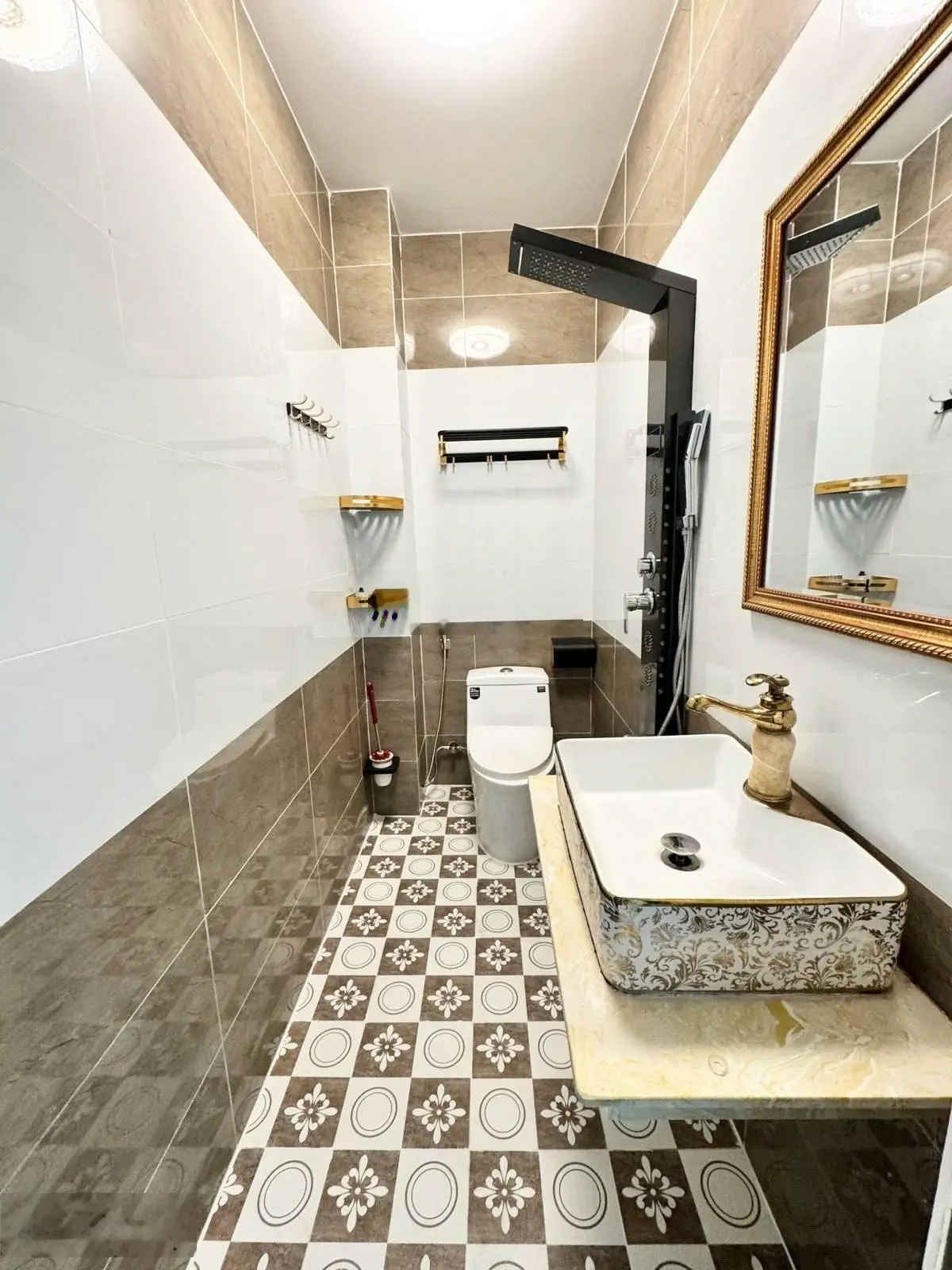 Bán gấp nhà 4,6x20 Quang Trung, P8 gần trường Nguyễn Công Trứ hẻm 7m,4T ,4PN,4WC ở và KD 10,9 tỷ