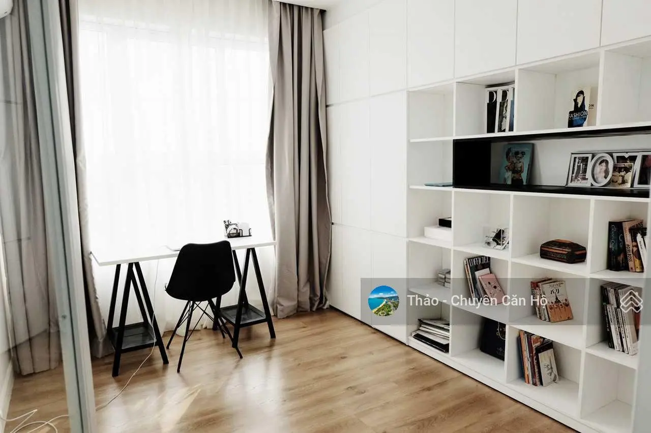 Hàng hot! Bán gấp căn Galaxy 9 2PN 2WC 69m2 sổ hồng view Quận 1 giá 4.6 tỷ. LH 0941 943 *** Thảo