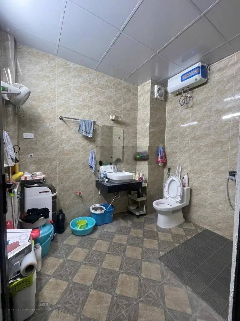 Bán nhà riêng tại Lý Nam Đế, 13,9 tỷ, 40m2, 2PN, 2WC, mặt tiền 3,2m, pháp lý đầy đủ