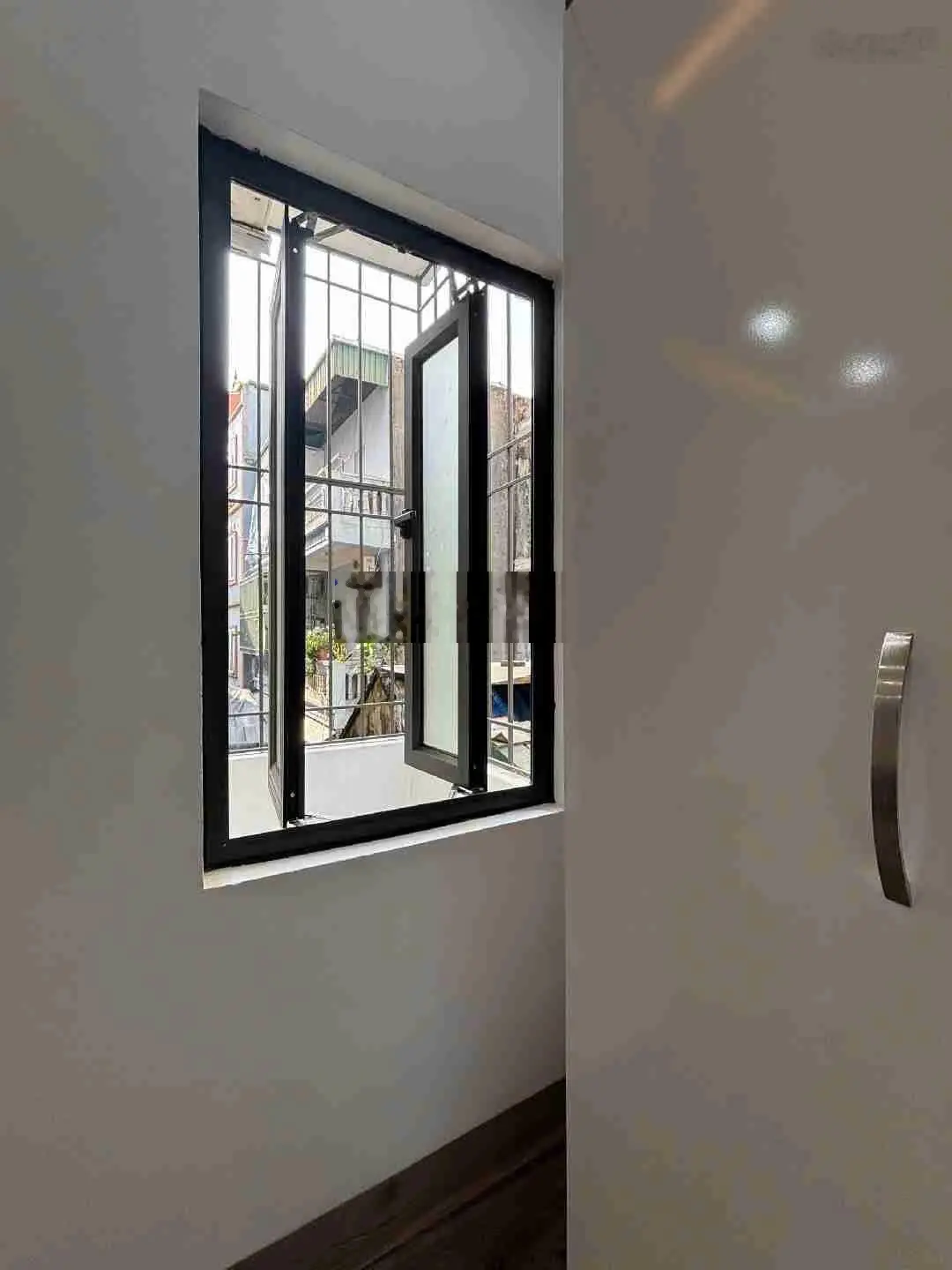 Chủ nhà giảm chào bán nhà Ngô Thì Sỹ, Hà Đông - diện tích 33m2 - 3 tầng - nở hậu - xách vali về ở