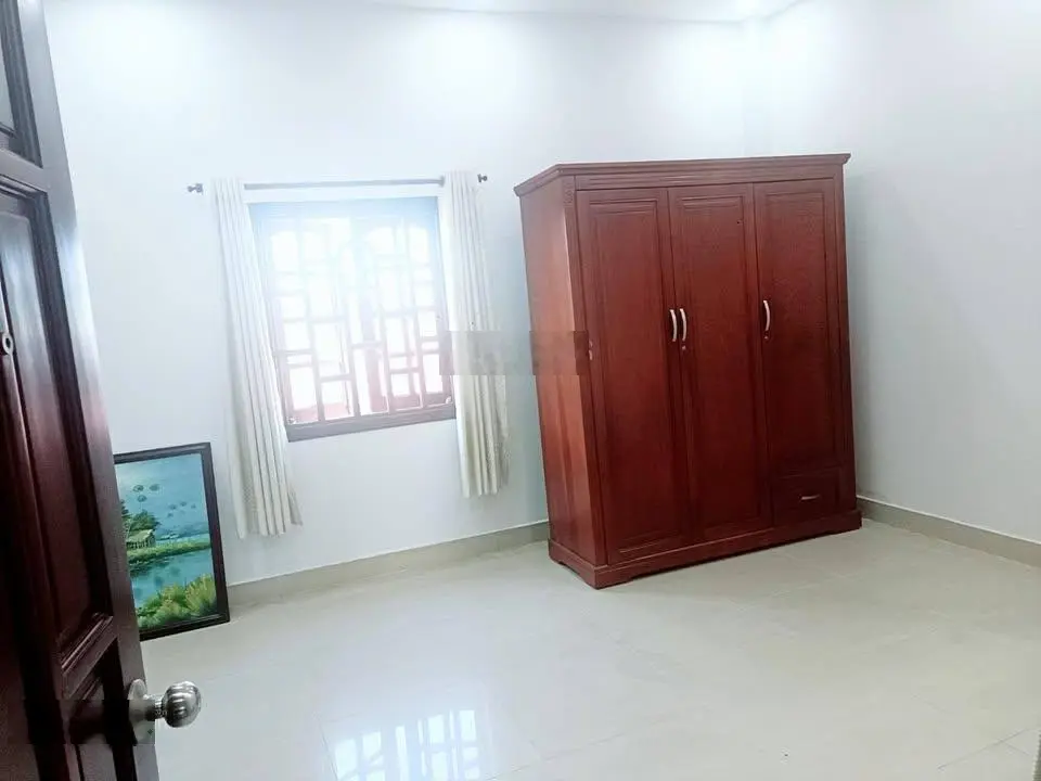 Nhà đẹp 3 tầng ngay chợ phước long b đỗ xuân hợp quận 9 - hẻm xe hơi 8m - nhỉnh 8tỷ thương lượng