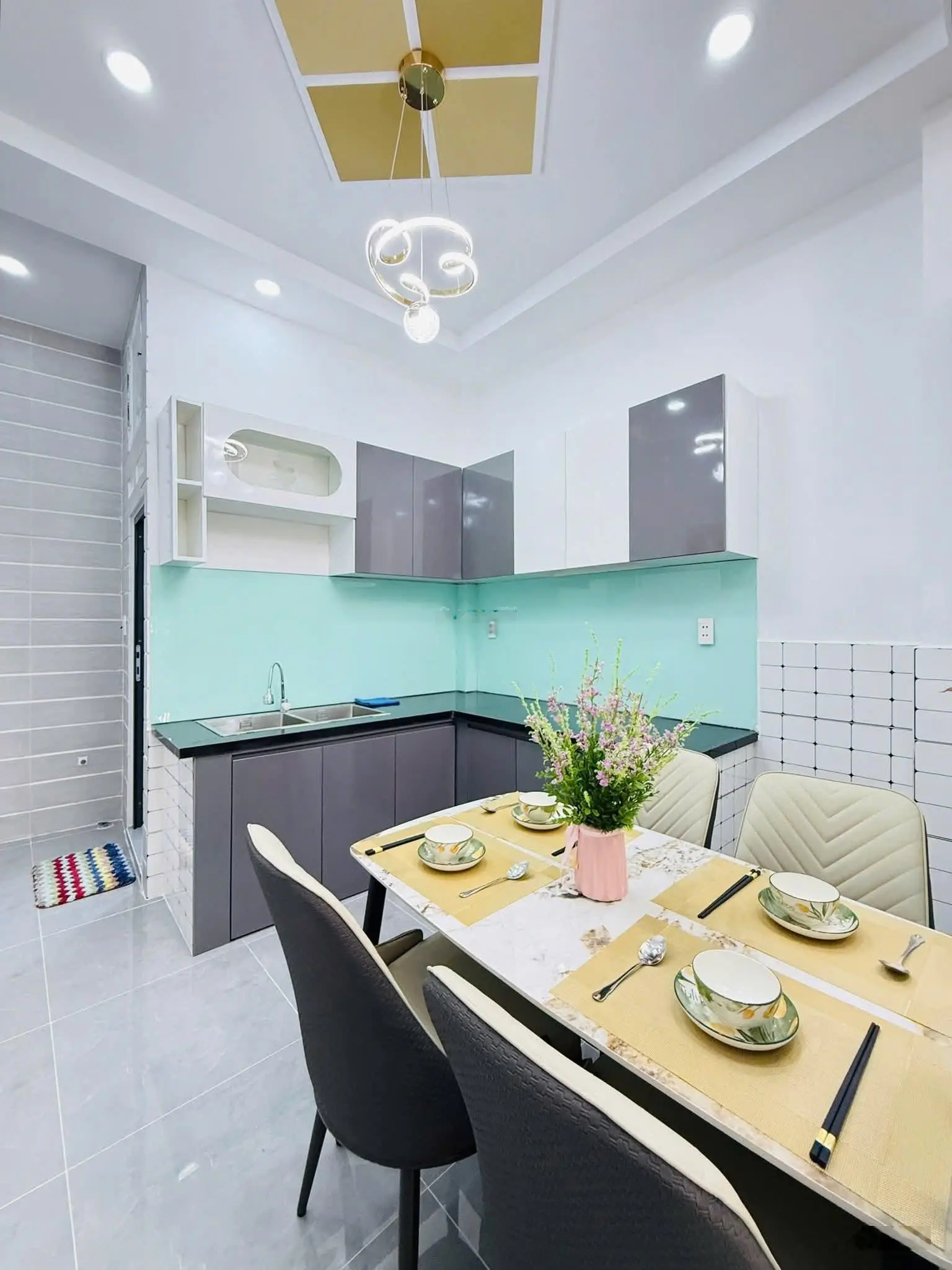 MỘT EM MINI HOUSE FULL OPTION Sát Bên Nhà Ga T3 Và Siêu Thị Emart