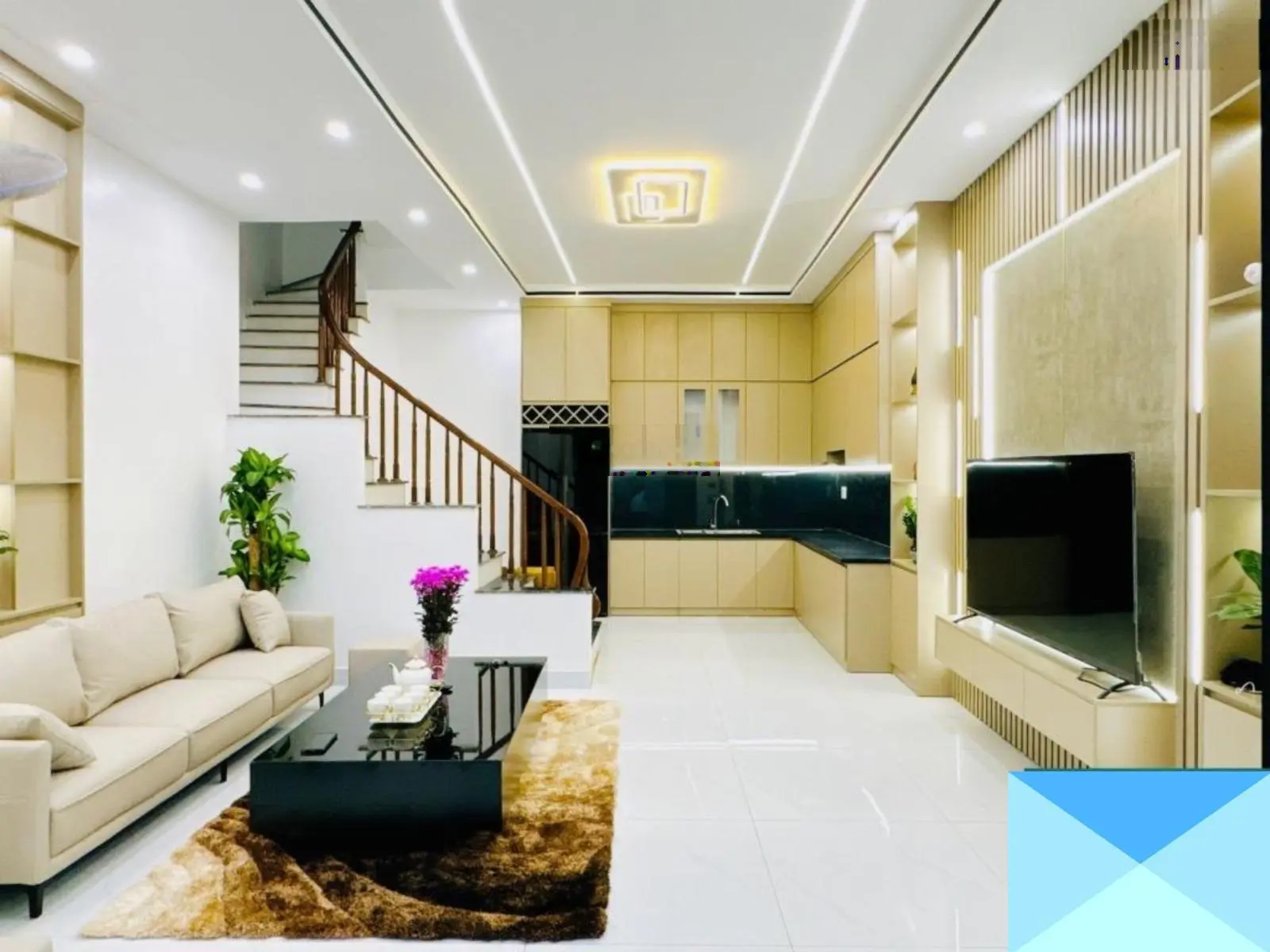 Trần khát chân: 20m ô tô tránh - nhà mới - 44m2 - 5.75 tỷ