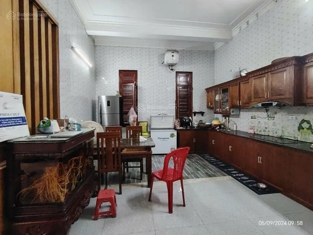 Bán căn biệt thự 180m2 mt 12 tại kiêu kỵ giá 14.95 tỷ