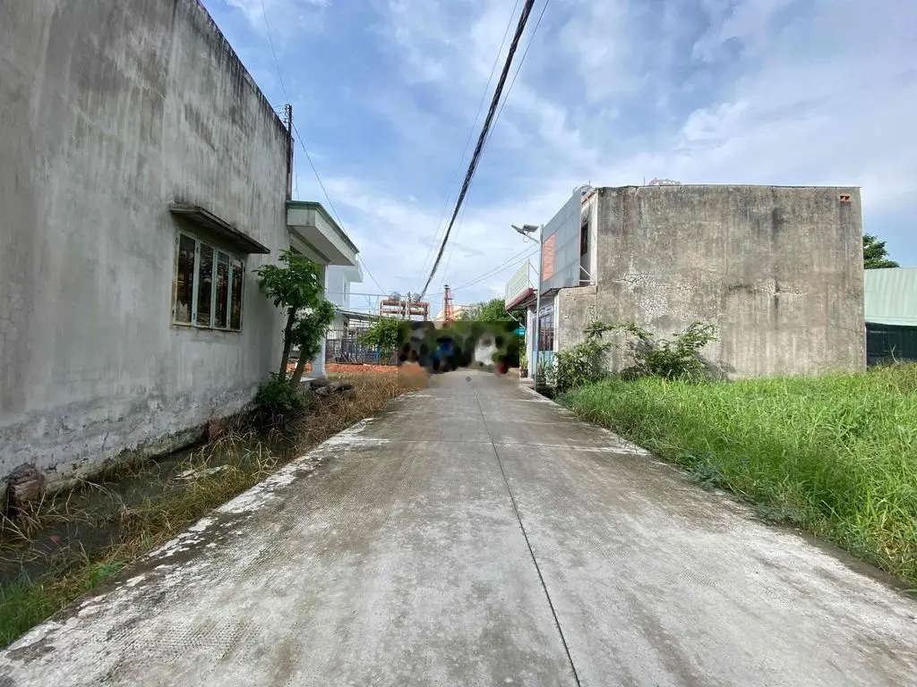 Bán Đất Thổ Cư Giá Rẻ Đường Ô Tô DT : 5*20 Shr Giáp TPHCM Quá Đẹp Ạ