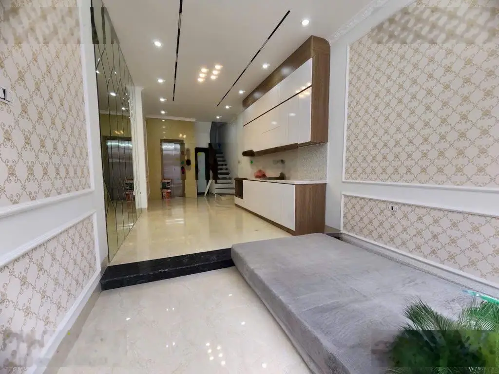 Bán nhanh nhà 6 tầng thang máy, xuân phương, ngõ thông ô tô 7 chỗ qua cửa