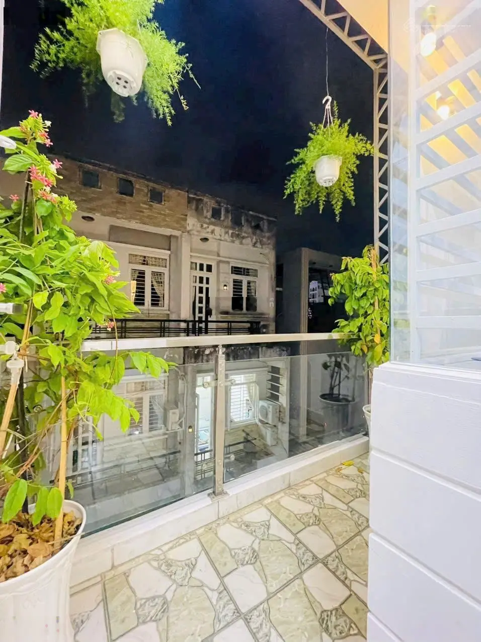 Nhà mới đẹp Quang Trung, tặng nội thất như hình, 3 tỷ 790 bao sang tên. Liên hệ xem nhà 0906435138