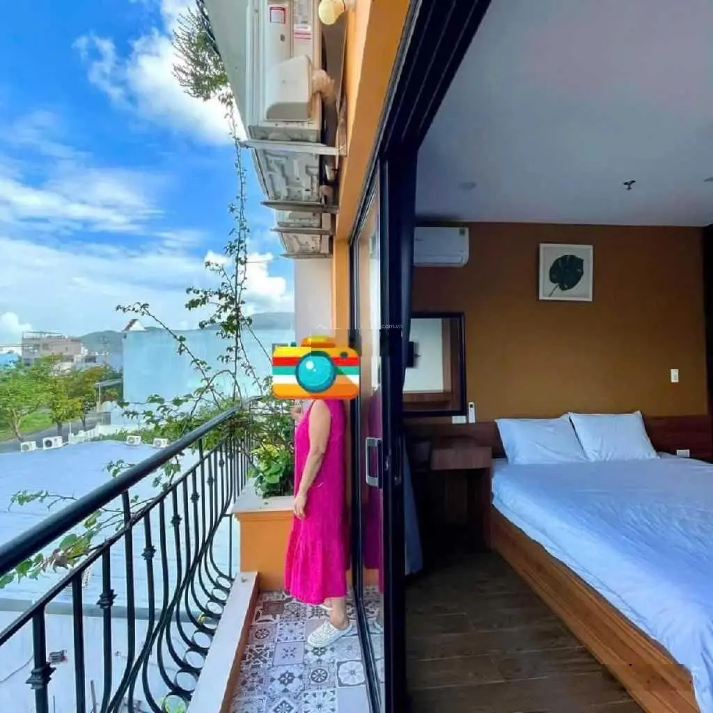 Bán tòa căn hộ biển Đà Nẵng - 7 tầng 1 tum