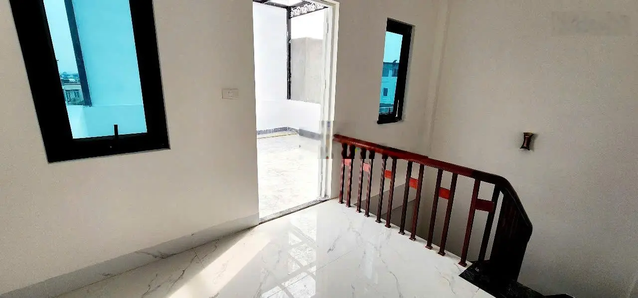 Bán nhà ngọc trì thạch bàn - cách mặt phố 1 nhà - ngõ ô tô đỗ cổng, dt 30m2, mt 4m giá : 6,05tỷ