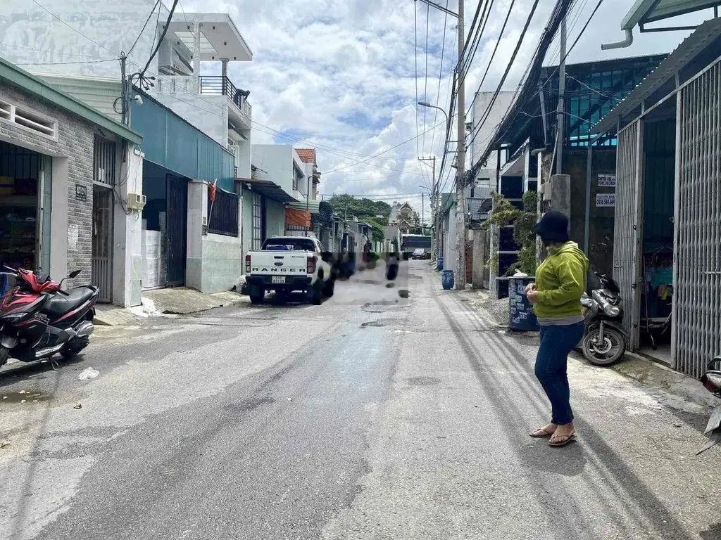 Bán dãy trọ 3 TẦNG, 300m2 đất dân cư hiện hữu, thu nhập ~800tr/năm