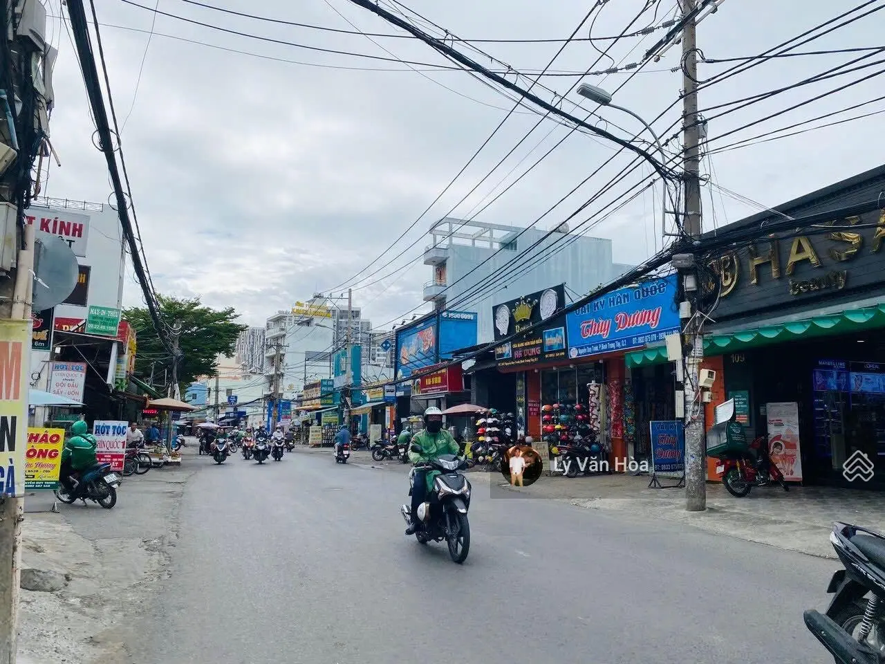 Bán Nhà mặt Phố Nguyễn Duy Trinh, Quận 2. Ngang đẹp 8m . Giá 40tỷ. LH0904 702 ***
