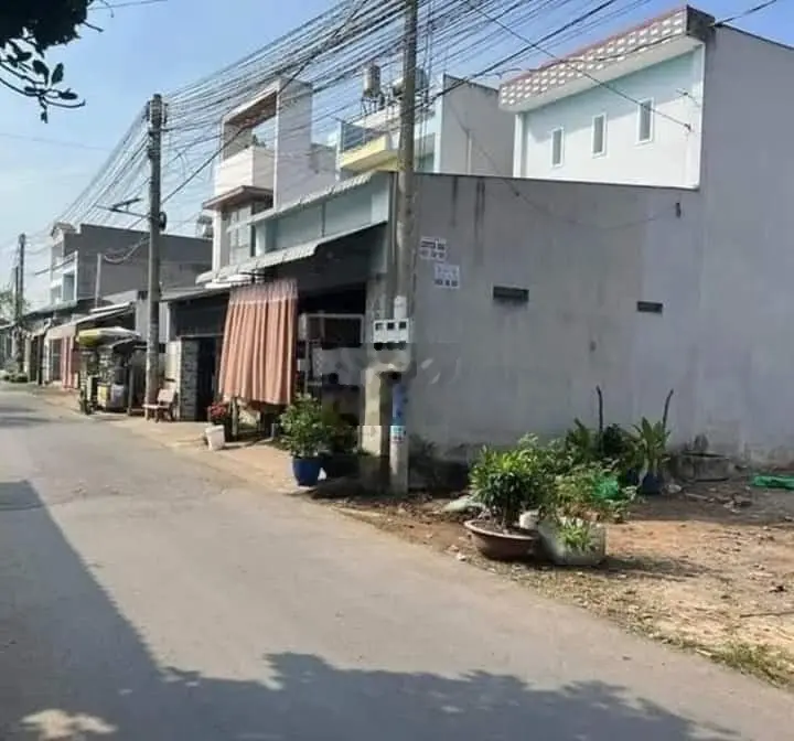Cần tiền xoay vốn ra đất 240m gần chợ Bình Long, Bình Phước giá 280Tr