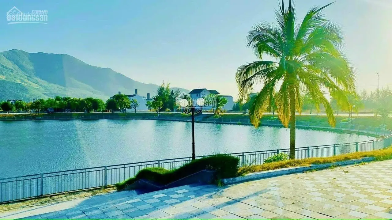 Cần bán lại nền đẹp Golden Bay view hồ view công viên, đường 26m giá tốt LH 0908 207 ***