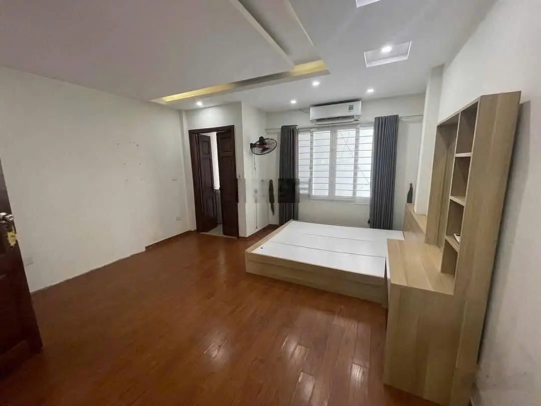 Bán nhà mặt ngõ Hoàng Văn Thái ô tô tránh kinh doanh sầm uất dân trí cao an sinh tuyệt vời
