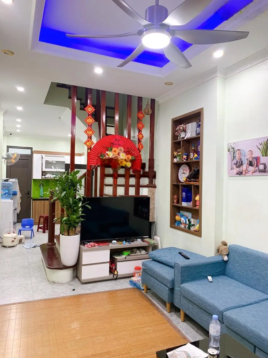 Bán nhà Phùng Chí Kiên - 220tr/m2 khu phân lô ngõ 61 thông rộng - 35m2*4 tầng*mt 3m* chỉ nhỉnh 7 tỷ