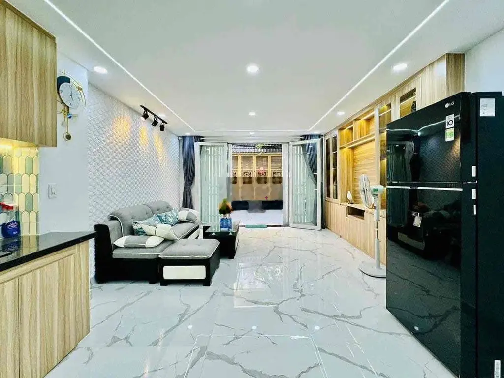 CHÍNH CHỦ CẦN TIỀN BÁN GẤP CĂN NHÀ ĐƯỜNG LÝ THÁI TỔ PHƯỜNG 10 QUẬN 10