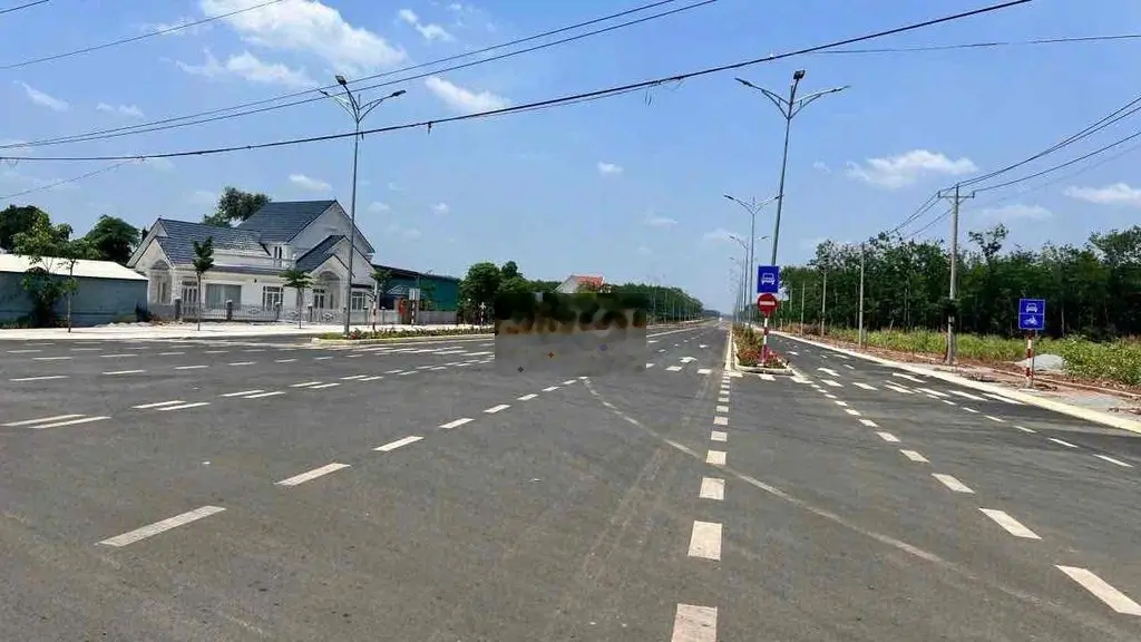 1000m2 - 100mtc . Ngang 10m mặt tiền tuyến số 1 . Giá chính xác 395tr